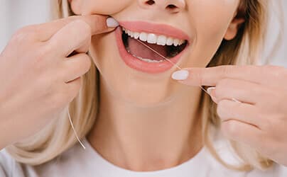 Diş İpi Ağzınızı Nasıl Sağlıklı Tutar?